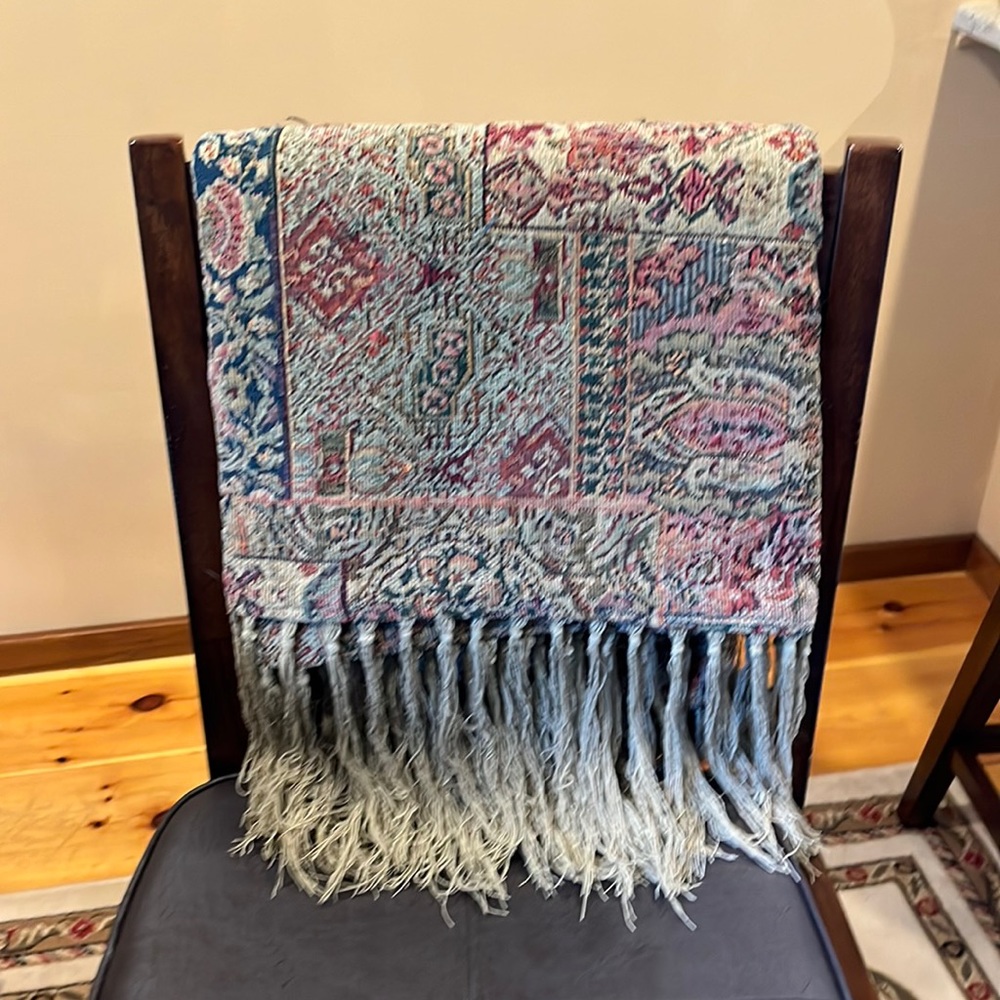 Throw blanket